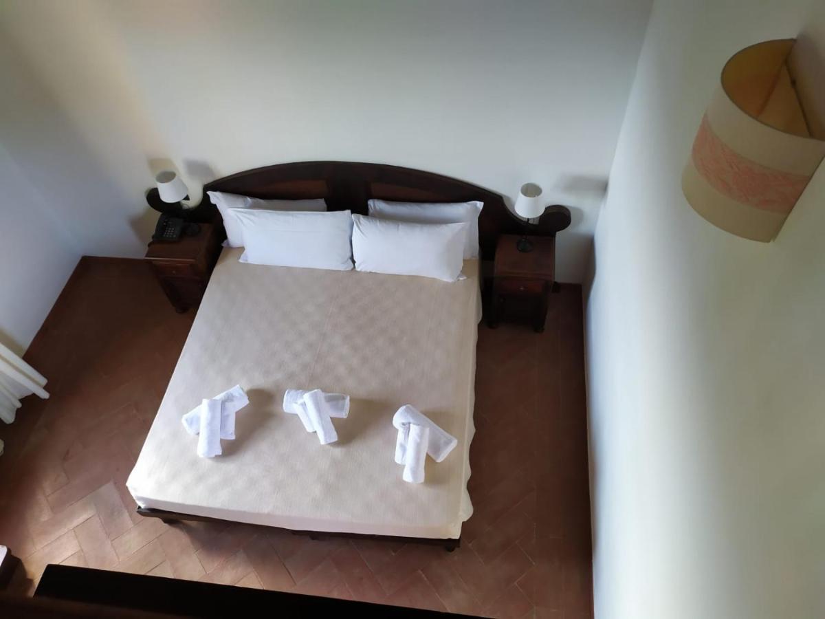 Hotel Punta Moros Tertenìa 外观 照片