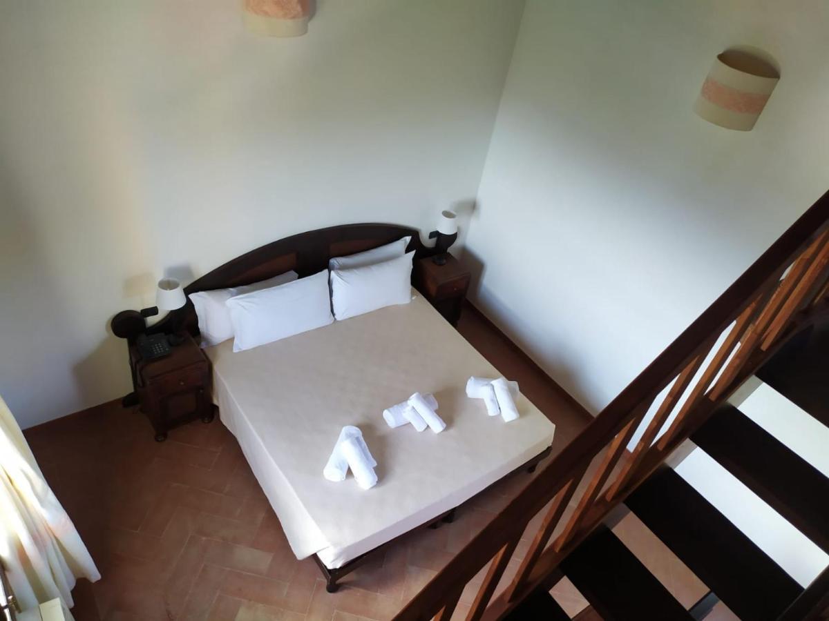 Hotel Punta Moros Tertenìa 外观 照片