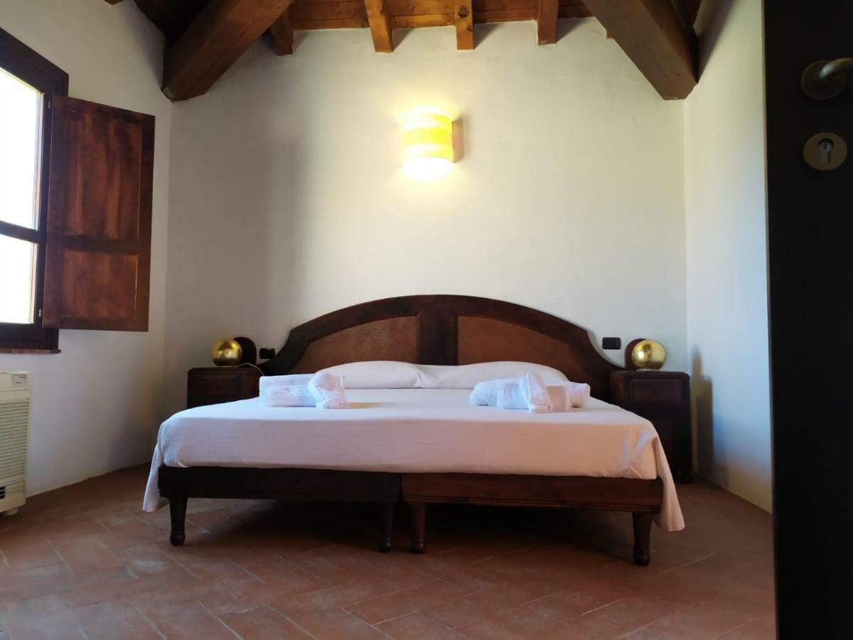 Hotel Punta Moros Tertenìa 外观 照片