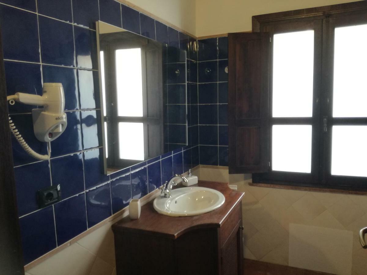 Hotel Punta Moros Tertenìa 外观 照片
